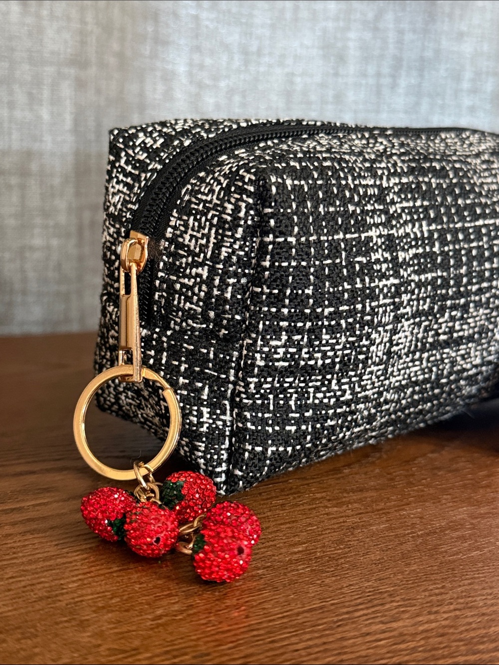 laura mercier Eyeshadow Stick, Eyeshadow Palette Black Tweed Makeup Bag, 🍒 Charm - Picture 2 of 9
